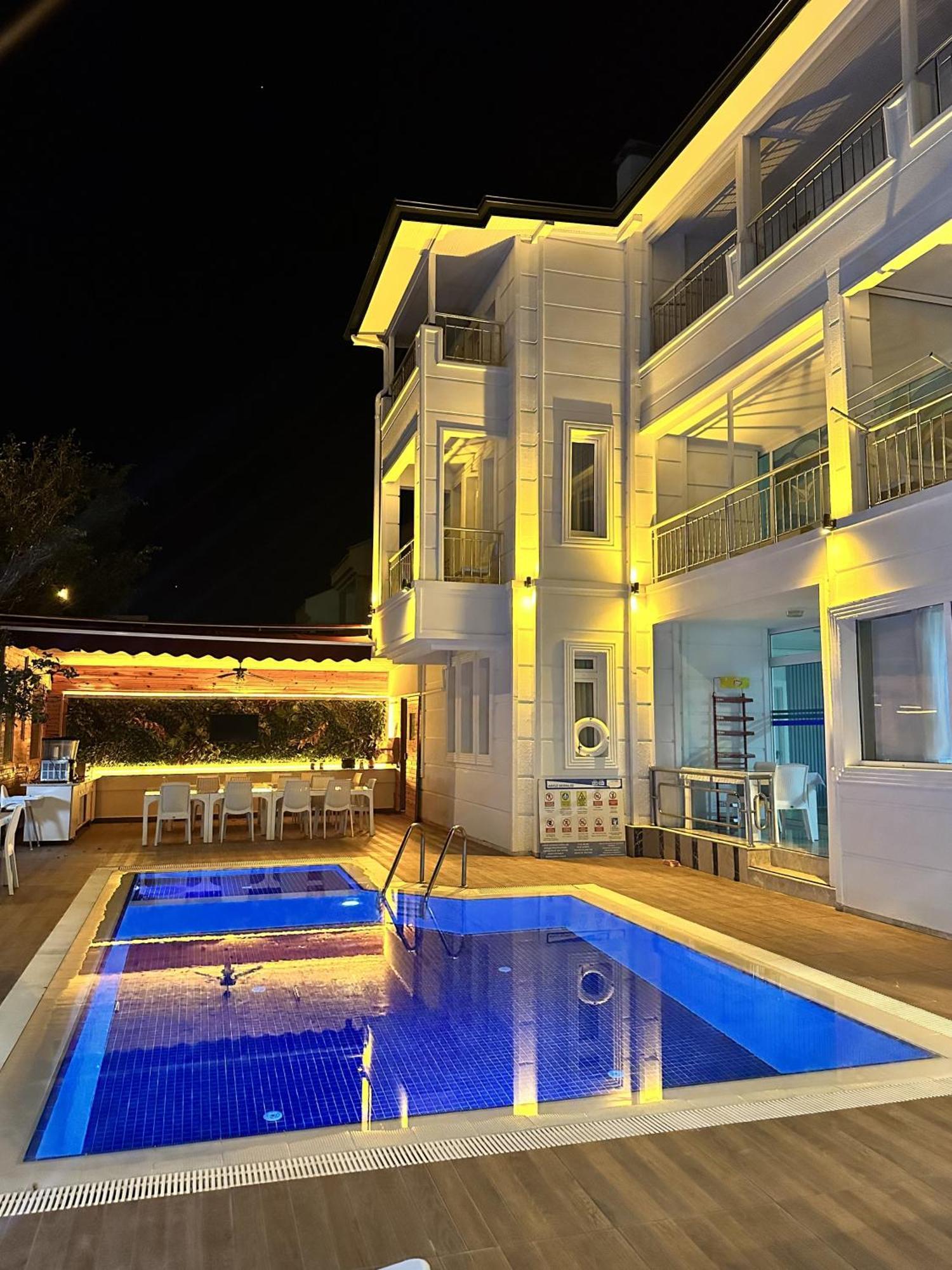 קמר Amsterdam Otel Economic Room מראה חיצוני תמונה